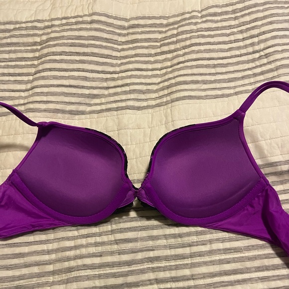 Victoria’s Secret Bra - Picture 4 of 4